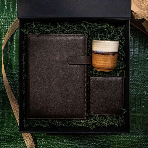 Statement gift box*