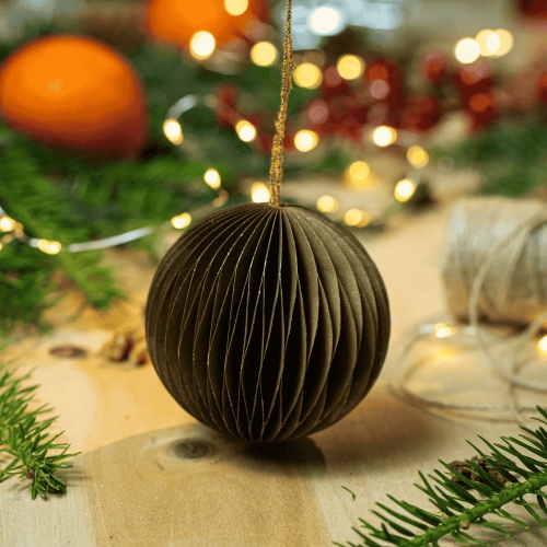 Recycled paper bauble, gold*